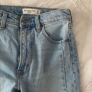 Abercrombie Skinny High Rise with Seam Detail